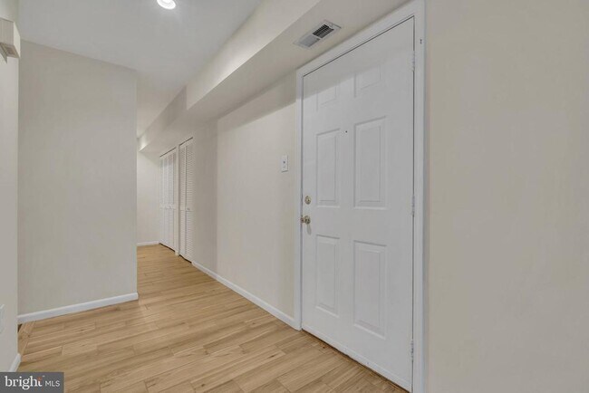 Foto del edificio - 41 Summit Ct