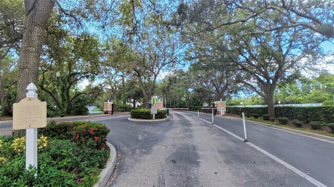 Building Photo - 4174 Central Sarasota Pkwy