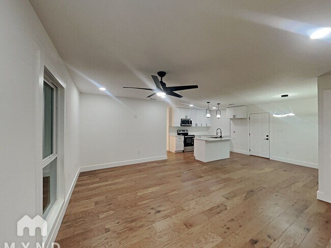 Foto del edificio - 1603 Rutland Dr