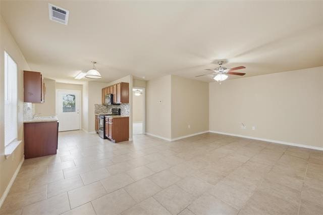 Foto del edificio - 835 E College St