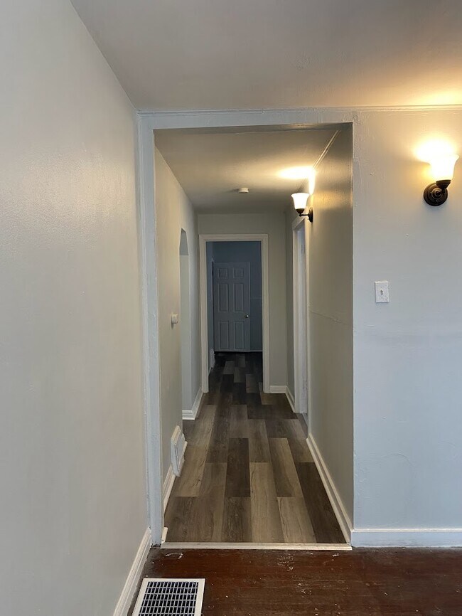 Foto del edificio - 4301 Oakwood Ave
