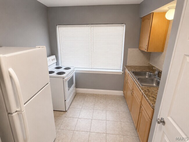 Foto del edificio - 5536 Chippewa St
