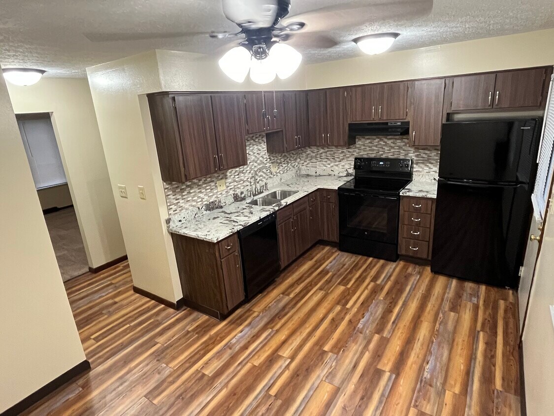 Kitchen - 3197 Cedar Grove Pl S