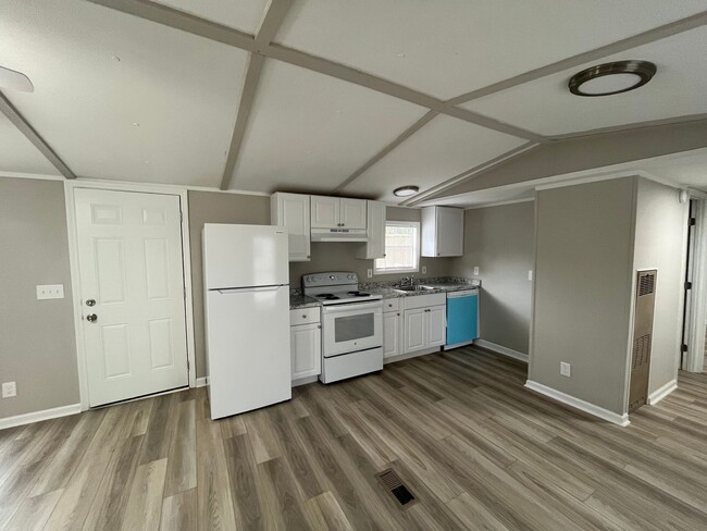Foto del edificio - Colony Oaks Homes