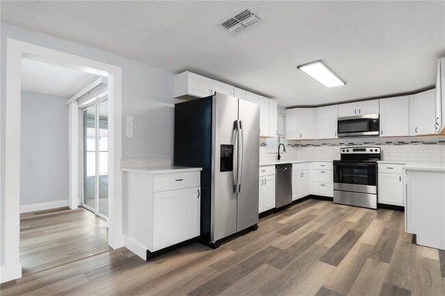 Foto del edificio - 7415 San Salvadore Dr