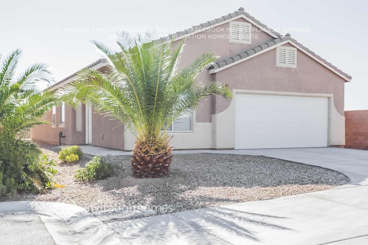 Foto principal - 8944 Alexander Great Ct