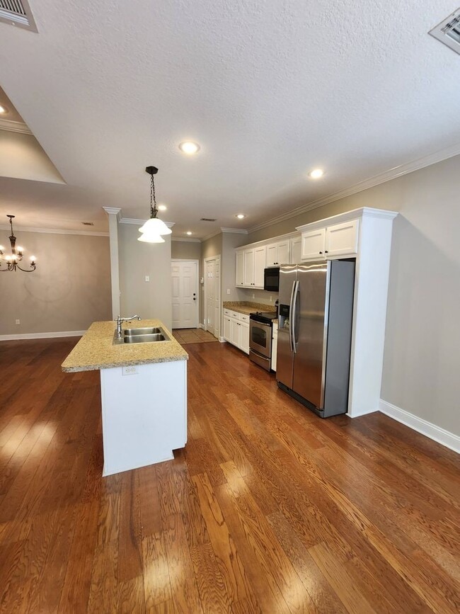 Building Photo - 3835 Napa Dr