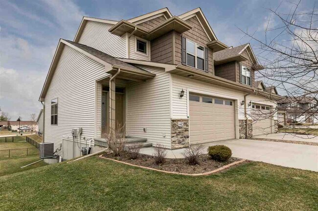 Foto del edificio - 442 Watts Ct