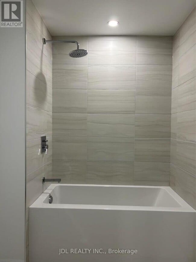 Photo du bâtiment - 285 Dufferin St