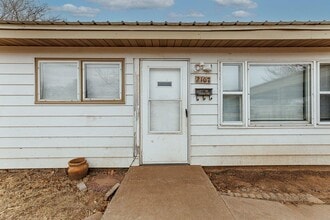 Building Photo - 2107 48th St