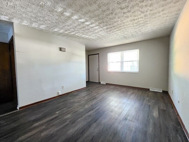 Foto del edificio - 2724 Blendon Woods Blvd