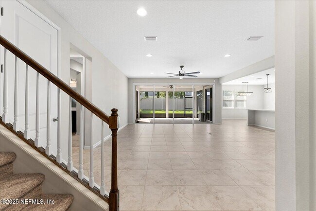 Building Photo - 154 Palisade Dr