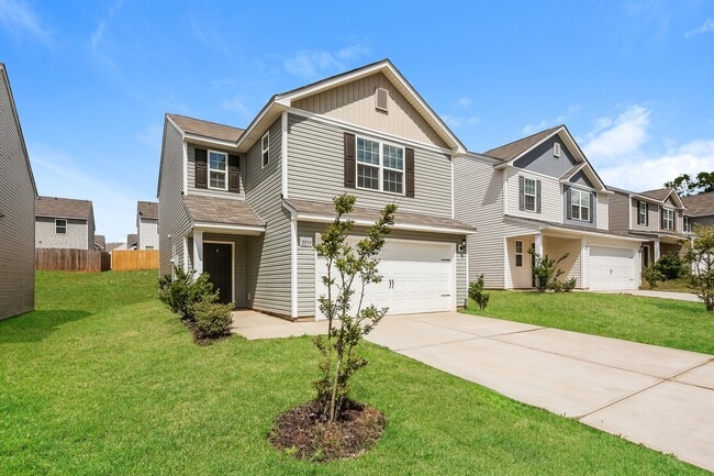 Building Photo - 2233 Southlea Dr