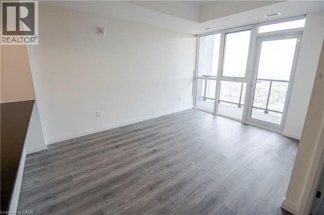 Building Photo - 108 Garment St