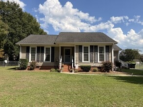 Building Photo - 2029 Bugle Dr