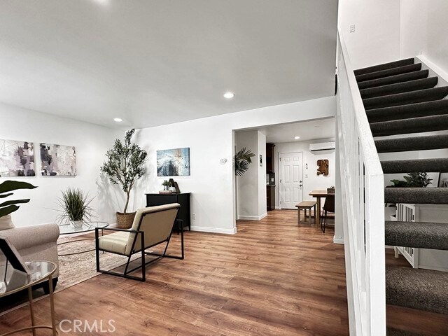 Foto principal - 1144 Stanley Ave