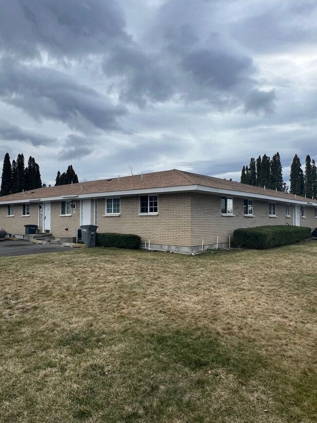 Building Photo - 5402 E Kilgary Way