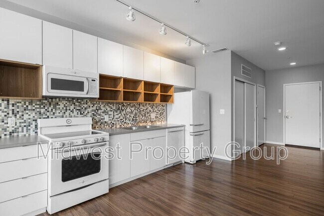 Foto del edificio - 4100 Lindell Blvd