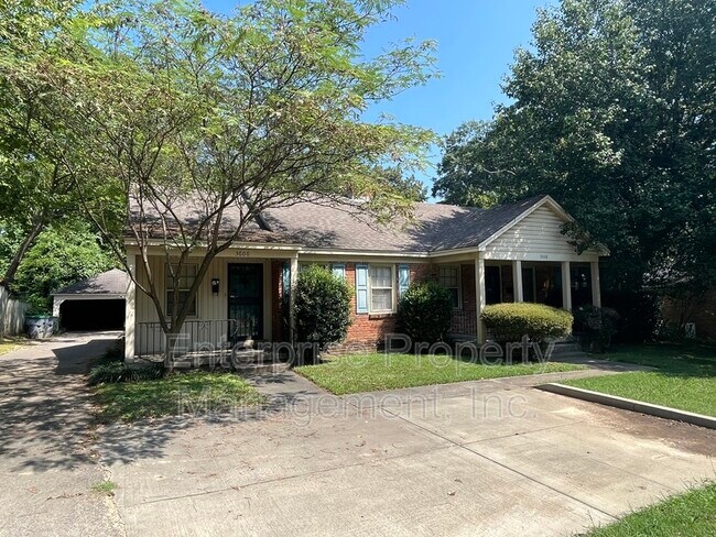 Building Photo - 3608 Walnut Grove Rd