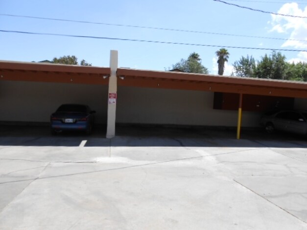 Foto del edificio - 38478-38506 4th St E