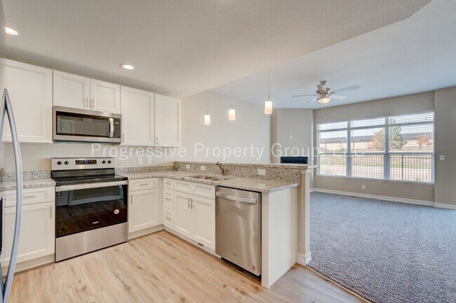 Foto del edificio - Welcome Home to Comfort, Style, and Breath...