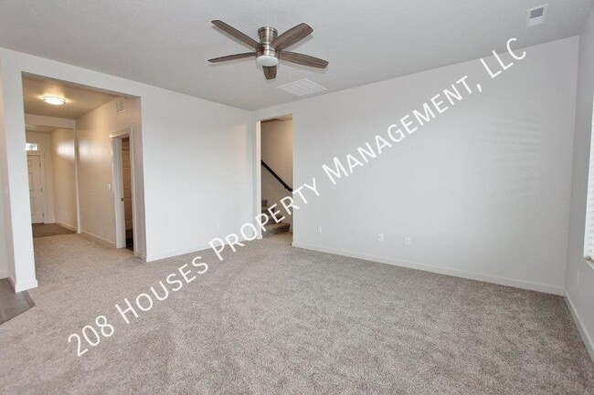 Building Photo - Stunning Single-Level w/Upper Bonus Room Home