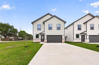 Building Photo - 422 N 4th St