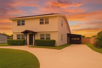 Building Photo - 746 Ironwood Dr