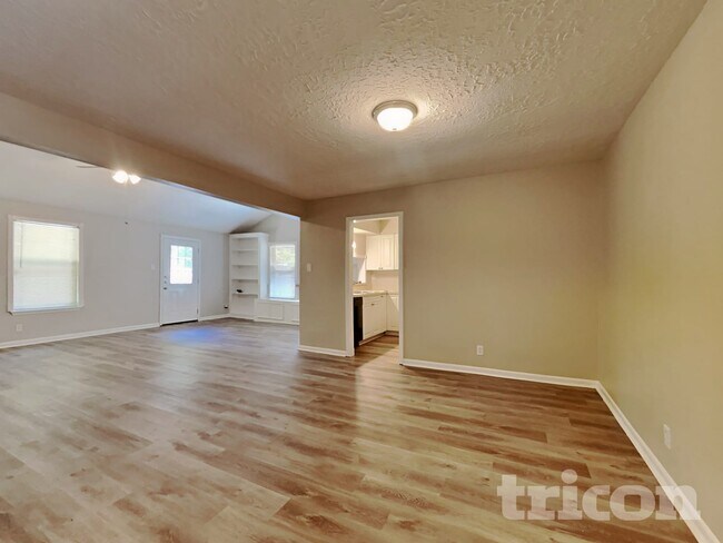 Foto del edificio - 13307 Venice Cir