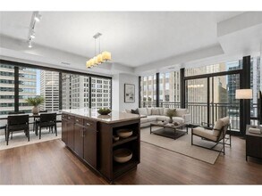 Building Photo - 497 S Marquette Ave