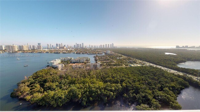 Foto del edificio - 16385 Biscayne Blvd