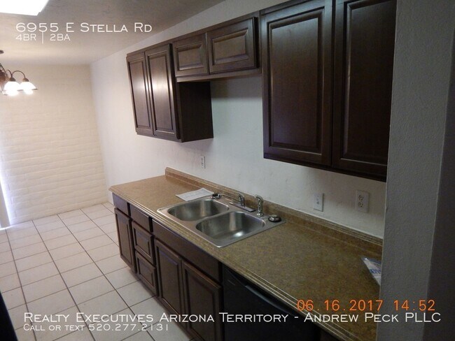 Foto del edificio - 6955 E Stella Rd