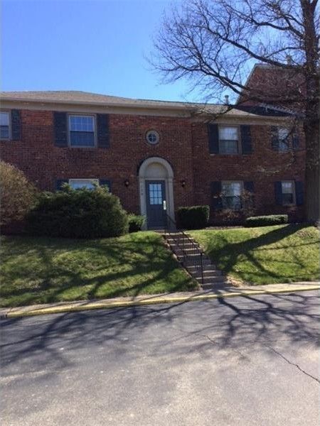 Building Photo - 128 Jamestown Ct