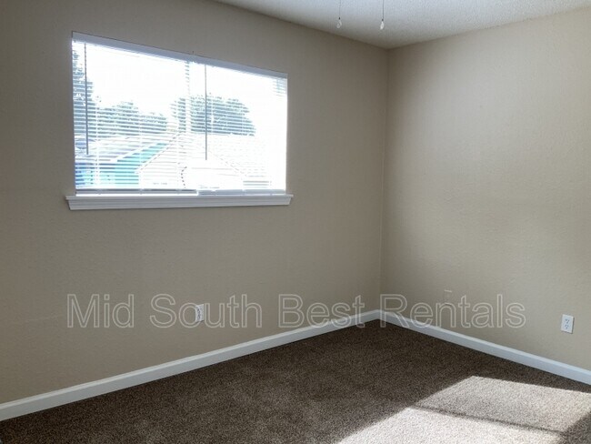 Foto del edificio - 989 Semmes St