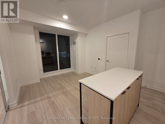 Photo du bâtiment - 9763 Markham Rd