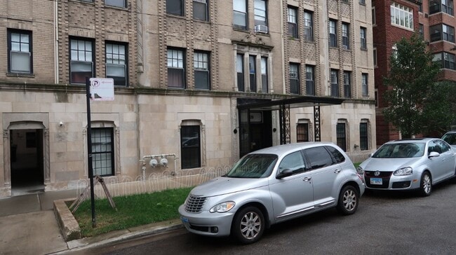 Foto del edificio - 1209 W Sherwin Ave