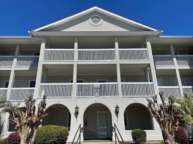 Building Photo - Four-month rental - Furnished Two Bedroom Condo at Eastport on Waterway!