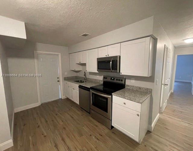 Foto del edificio - 504 N Rosland Dr