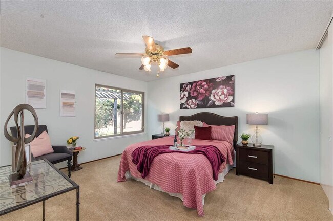 Foto del edificio - 5951 Hansen Dr