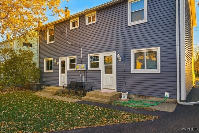 Foto del edificio - 2650 Eggert Rd