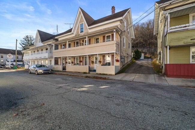 Building Photo - 115 High St