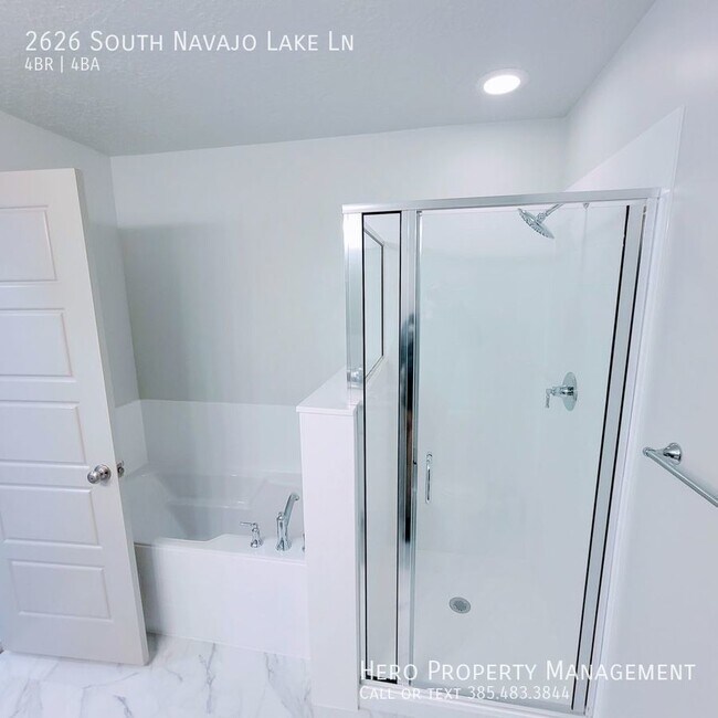 Foto del edificio - Fantastic GORGEOUS Townhome!