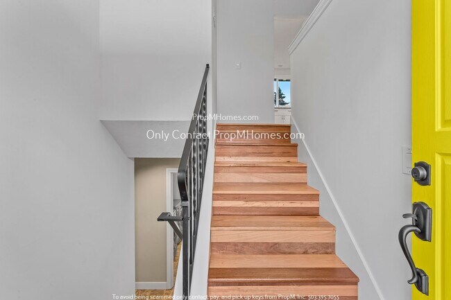 Building Photo - Timeless Charm Meets Heartfelt Comfort!