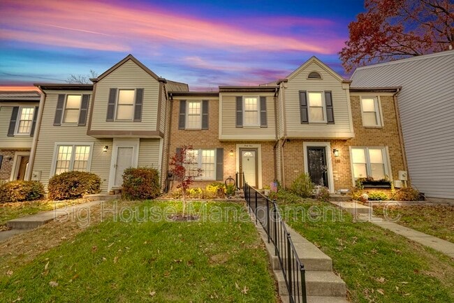 Photo - 44 Robin Ridge Ct Townhome