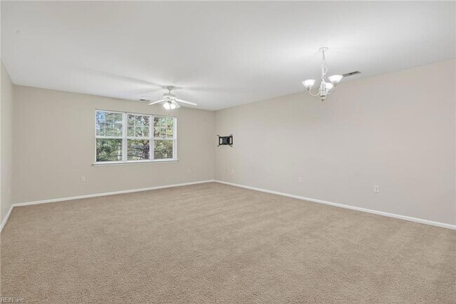Foto del edificio - 5212 Nuthall Dr