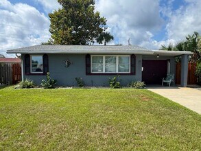 Building Photo - 20 Hibiscus Dr