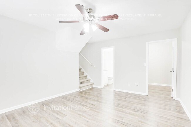 Foto del edificio - 3018 Battle Forrest Dr