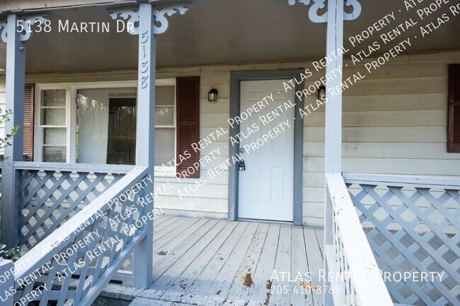 Building Photo - 5138 Martin Dr