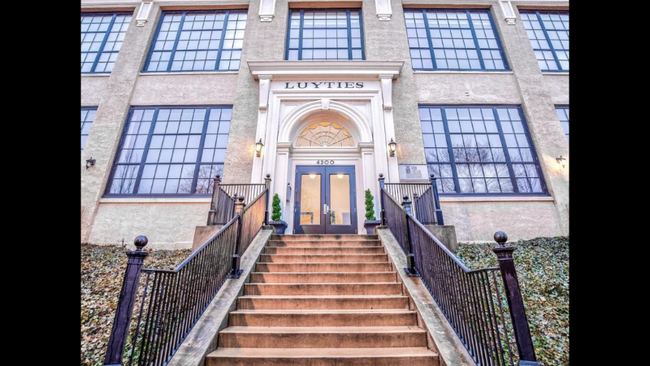 Building Photo - 4200 Laclede Ave
