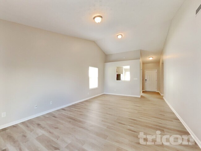 Building Photo - 5530 Thompson Park Blvd